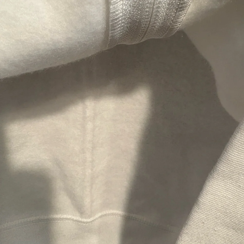 Hanes Women's White Zip-Up Hoodie Small - Picture 5 of 5